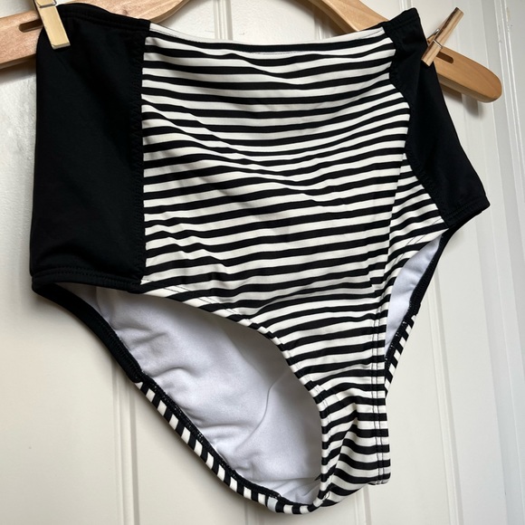 ATHLETA Swimsuit - Picture 2 of 3